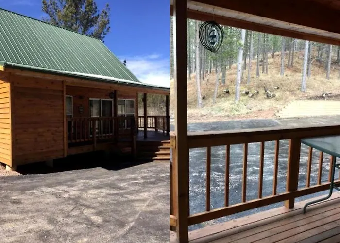 Rustic Pet-friendly With Private Deck Near Newcastle, Wyoming